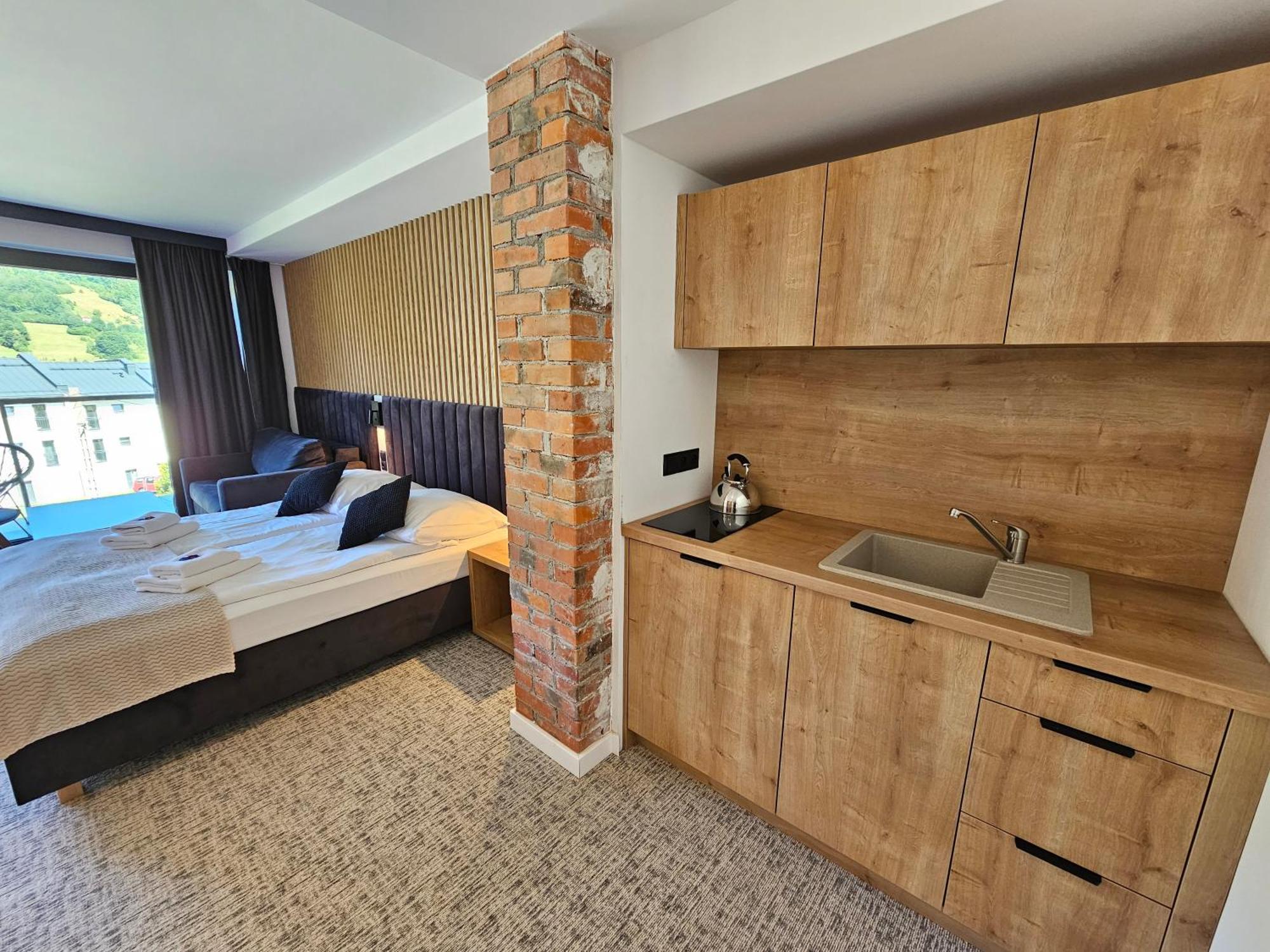 Bed and Breakfast Sniezynka Щирк Экстерьер фото