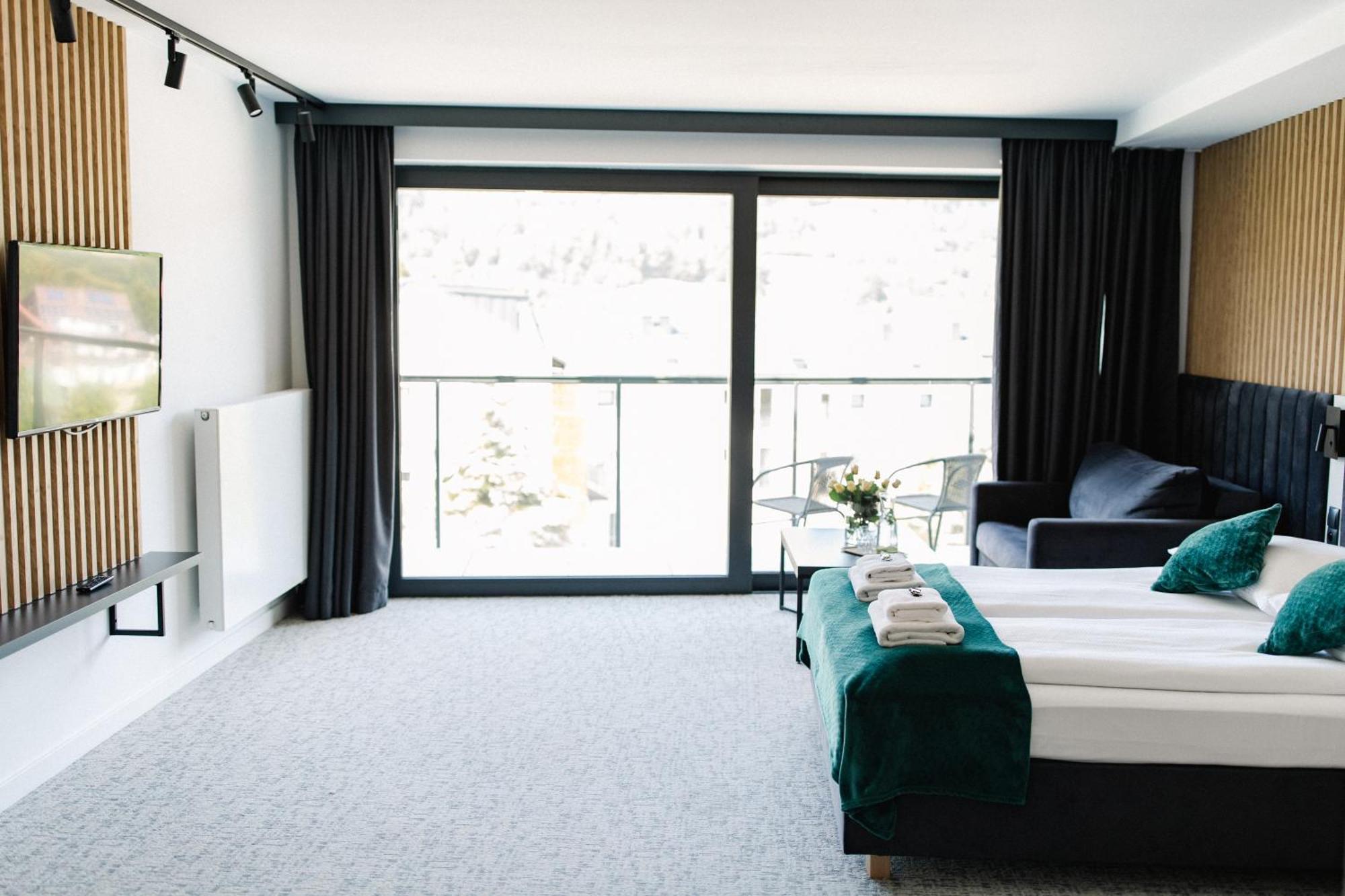 Bed and Breakfast Sniezynka Щирк Экстерьер фото